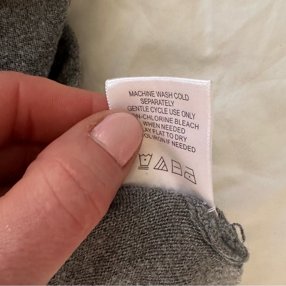 Olivia Sky Sz L Gray Puff Sleeve Women's Top - Picture 6 of 6